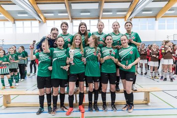 Bild 60 - C-Juniorinnen 2 Loewinnen Cup